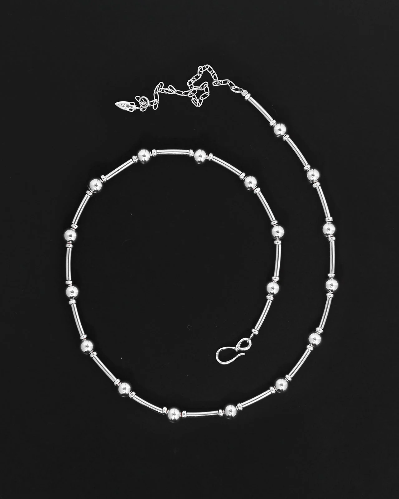 Alba Beaded Collar Silver - Image 4