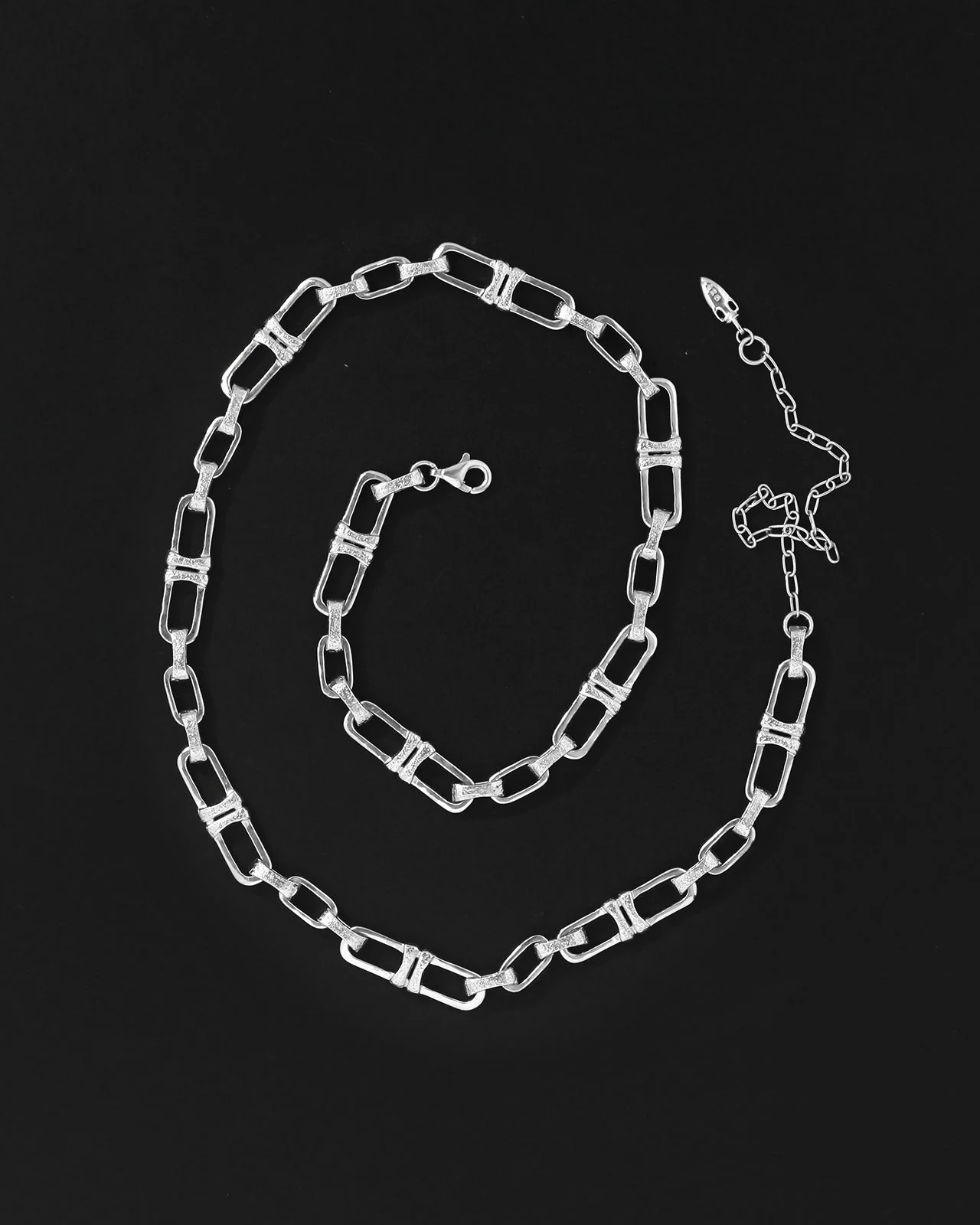 Alida Dual Anchor Chain Silver - Image 4