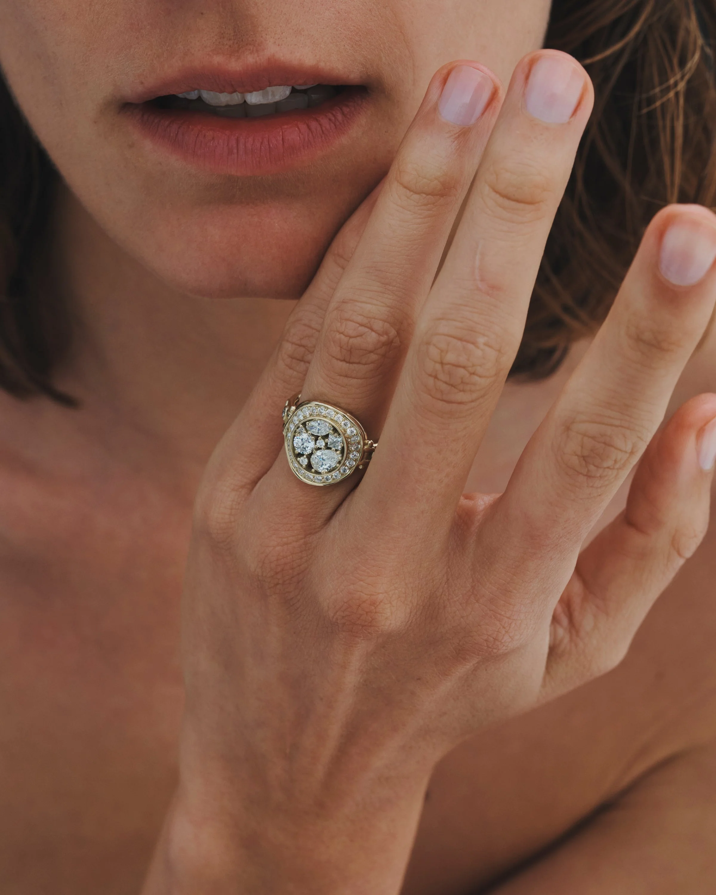 Asteria Halo Ring Diamond Solid Gold - Image 7