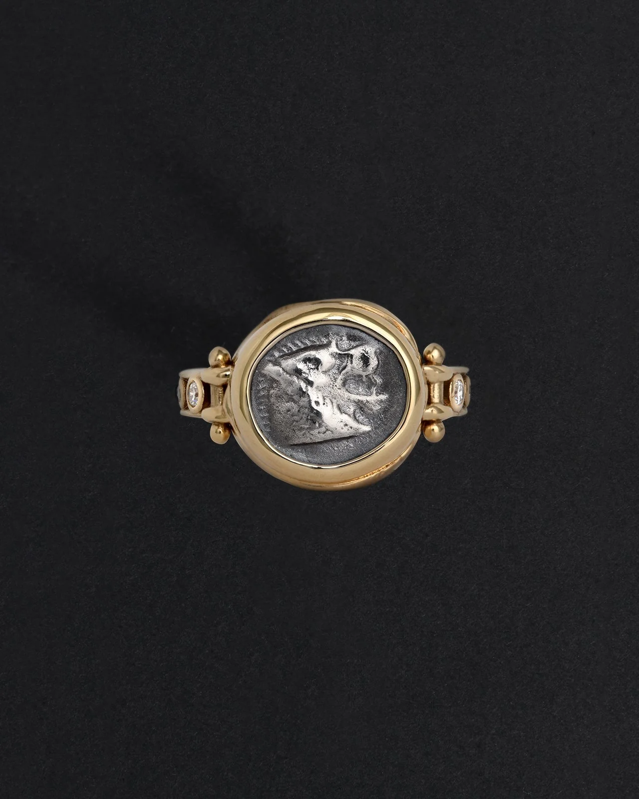 Atticus Intaglio Ring Wolf Solid Gold - Image 3