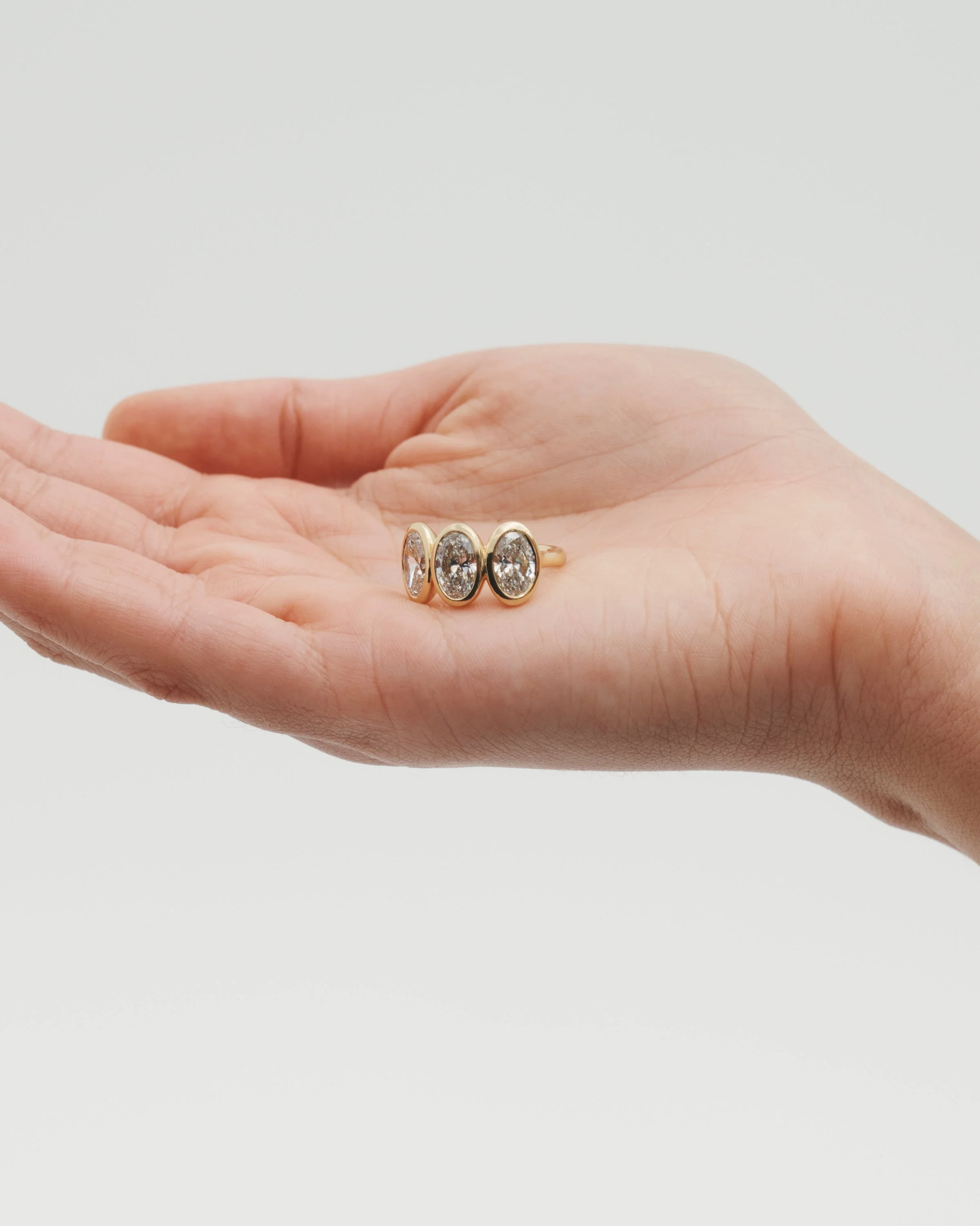 Beloved Trilogy Ring Diamond Solid Gold - Image 7