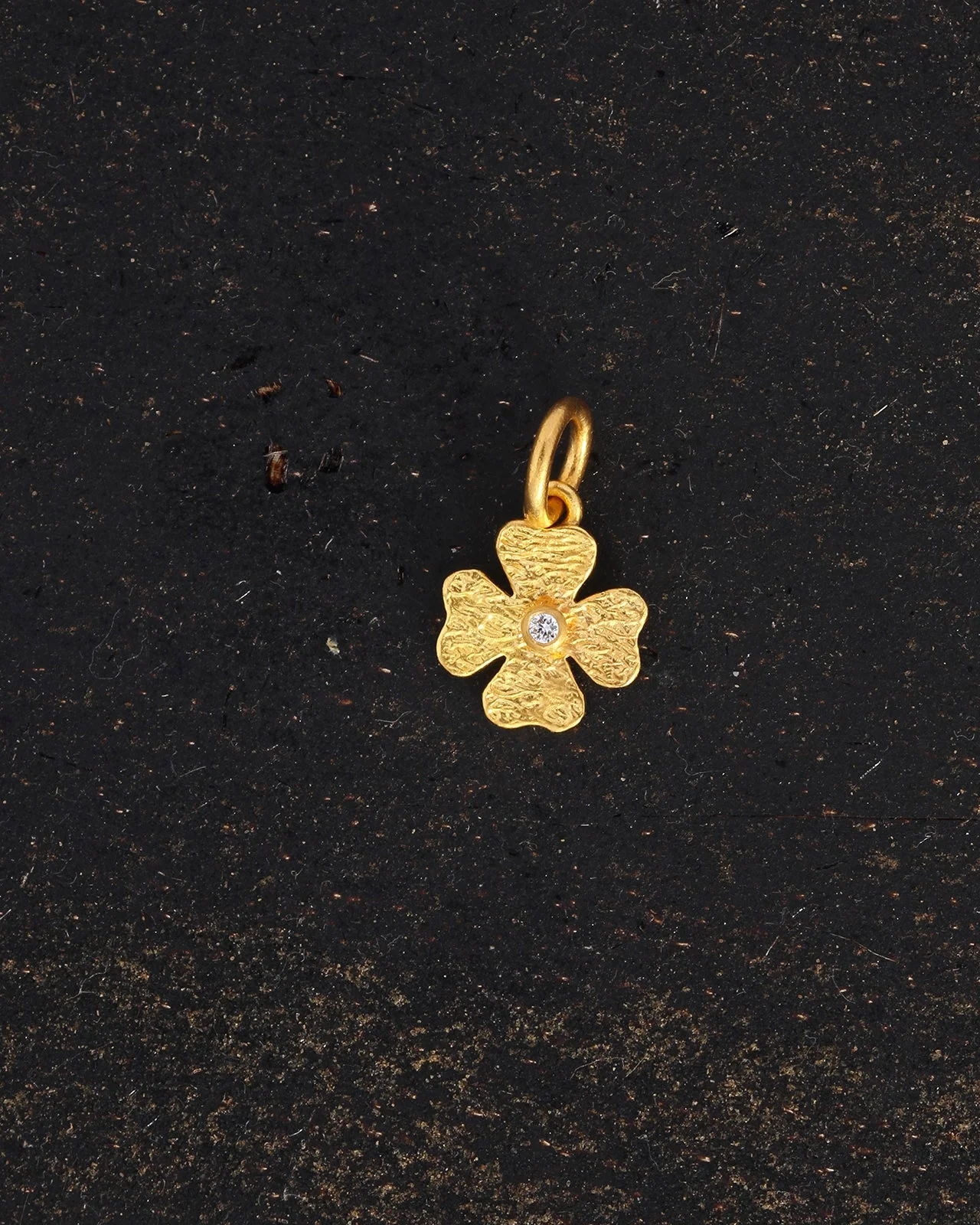 Clover Pendant Small Diamond Solid Gold - Image 2