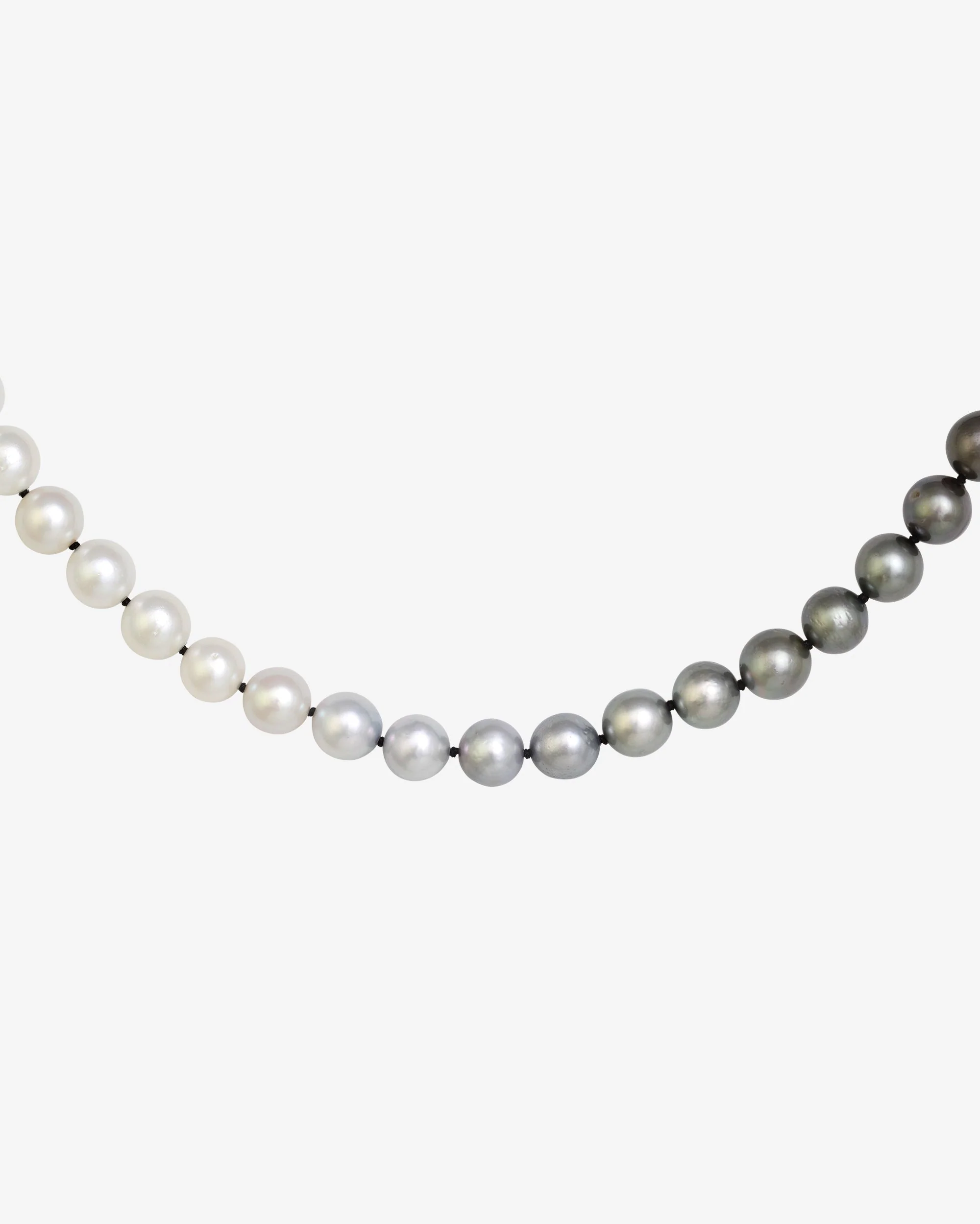 Eclipse Akoya and Tahitian Pearl Necklace Solid Gold - Image 3