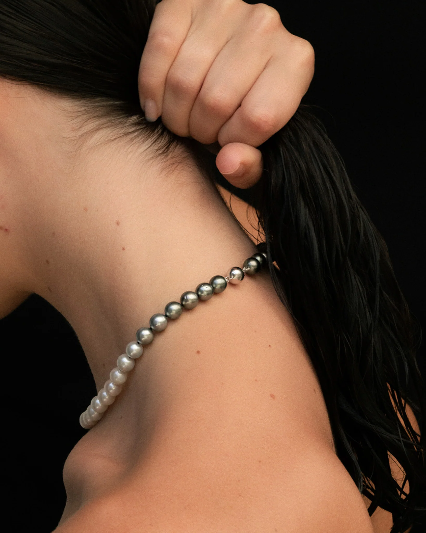Eclipse Akoya and Tahitian Pearl Necklace Solid Gold - Image 7