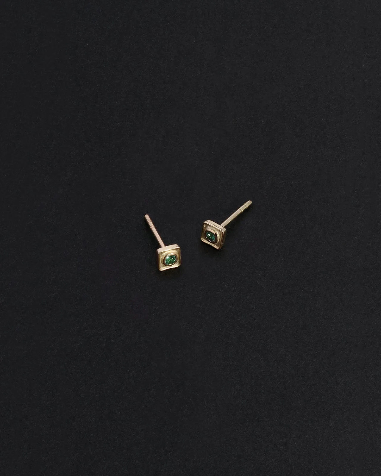 Florence Studs Emerald Solid Gold - Image 4
