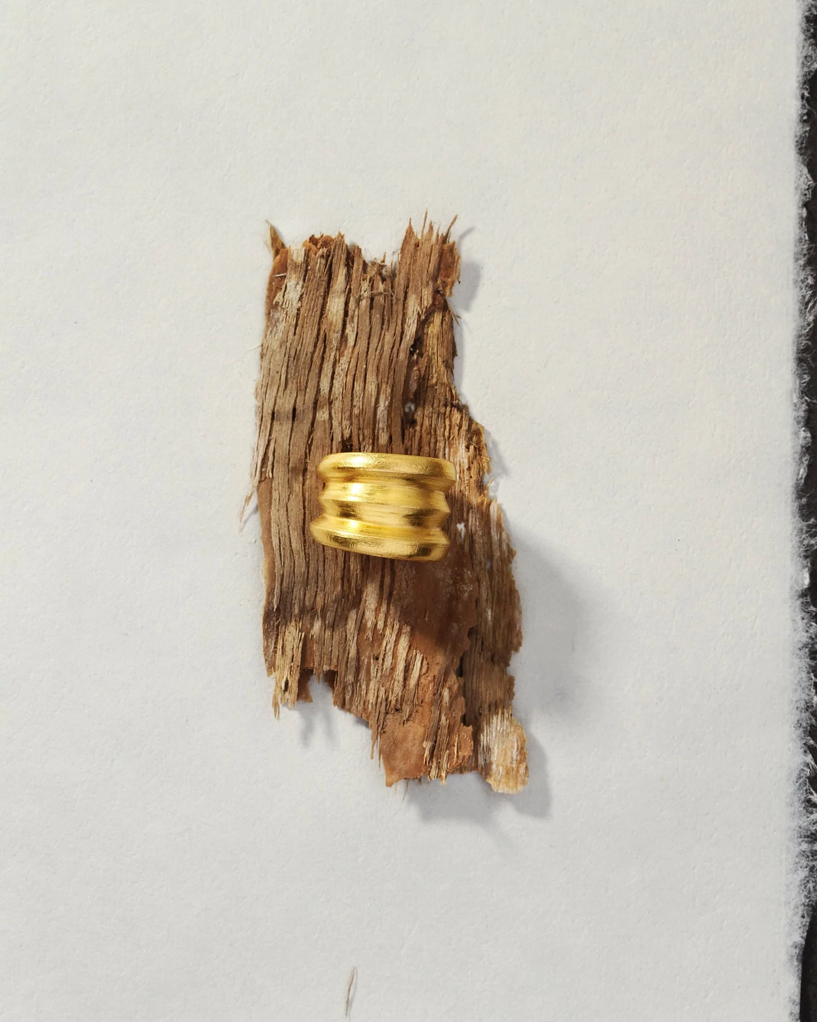 Fluted Ring Solid Gold - Image 5