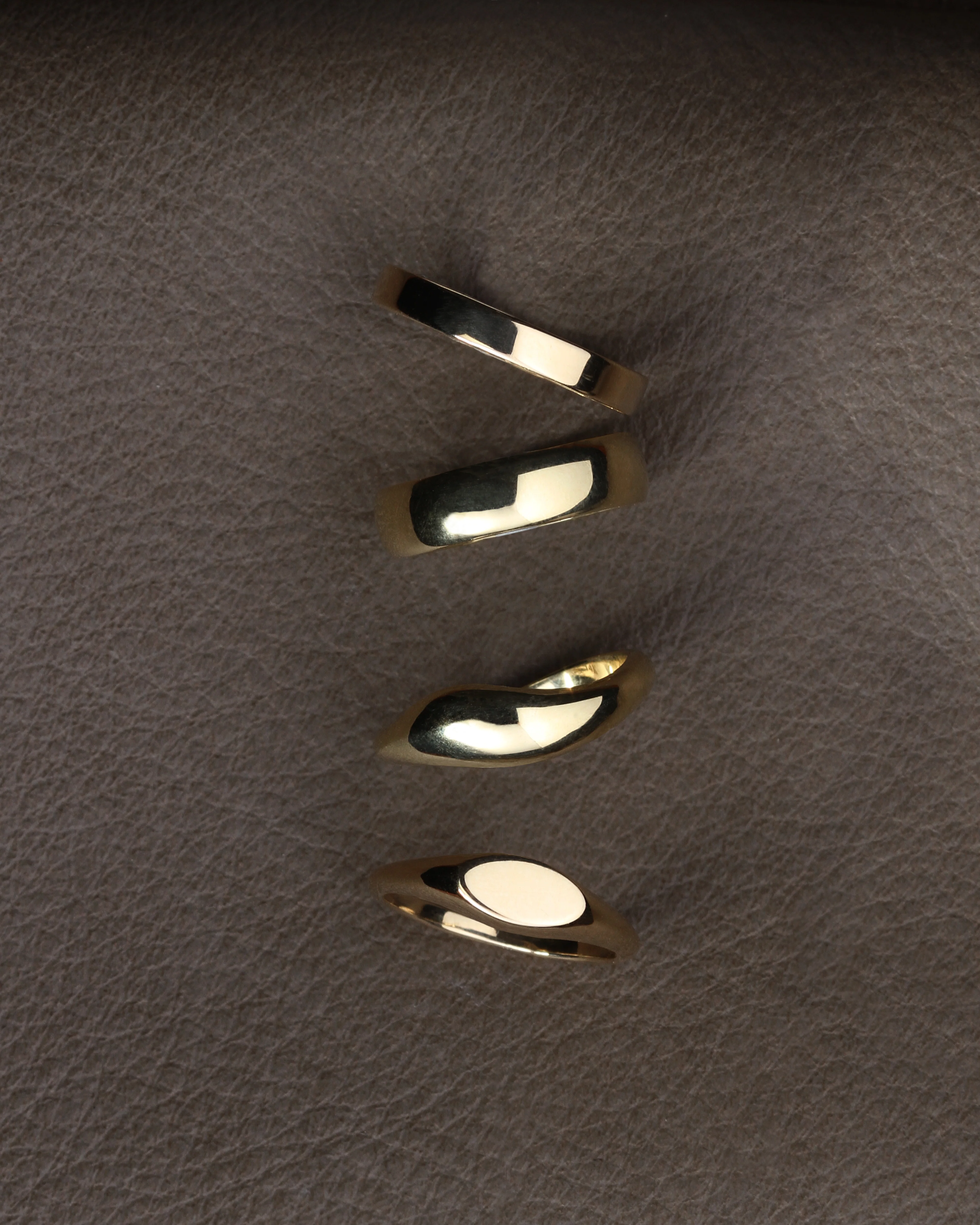 Grace Wide Band Solid Gold - Image 3
