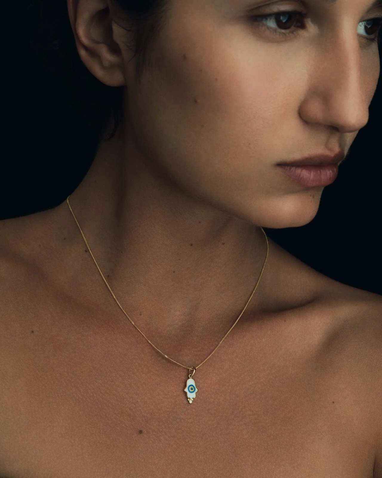 Hamsa White Necklace White Diamond Solid Gold - Image 2