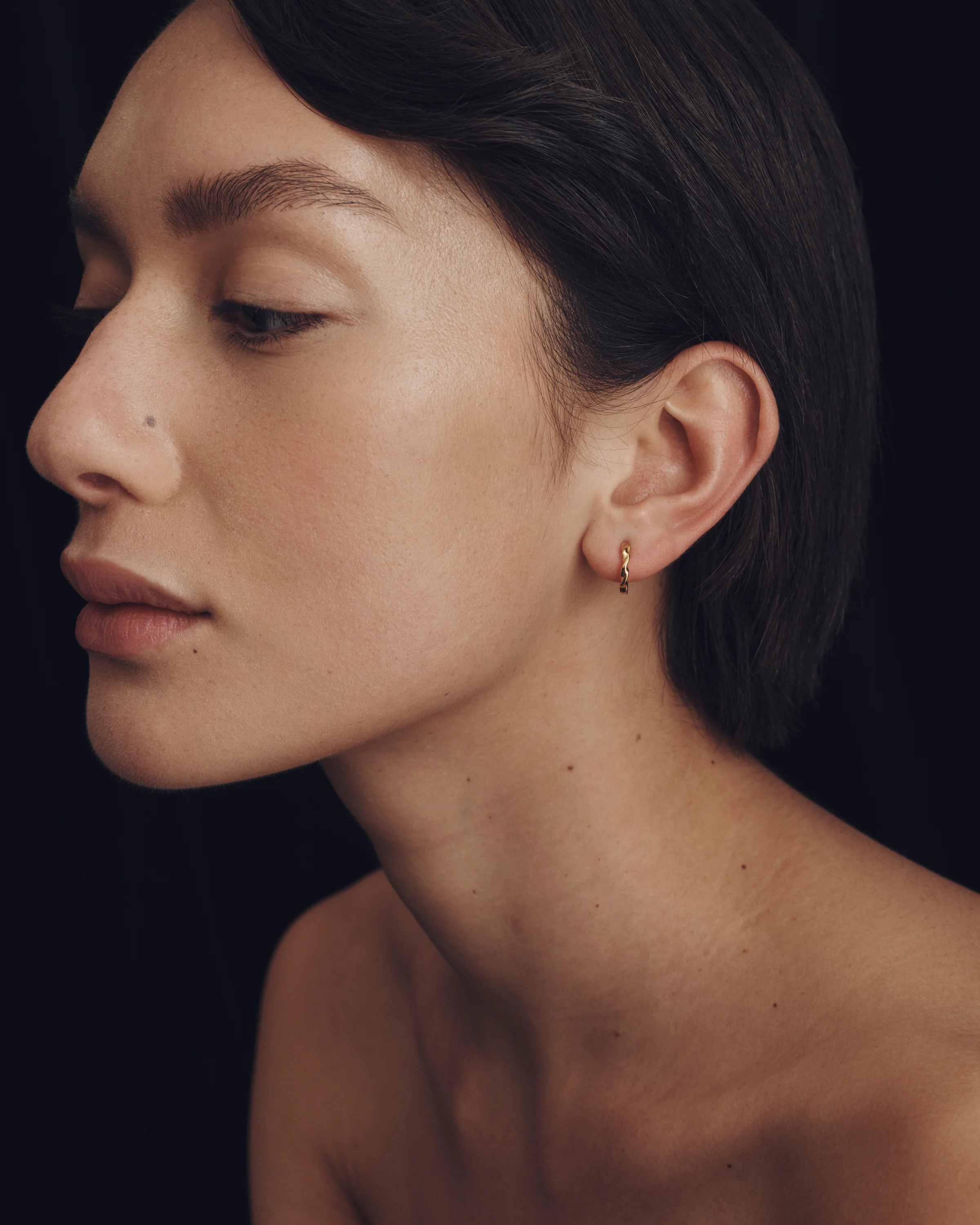 Helix Huggie Earrings Gold Vermeil - Image 3