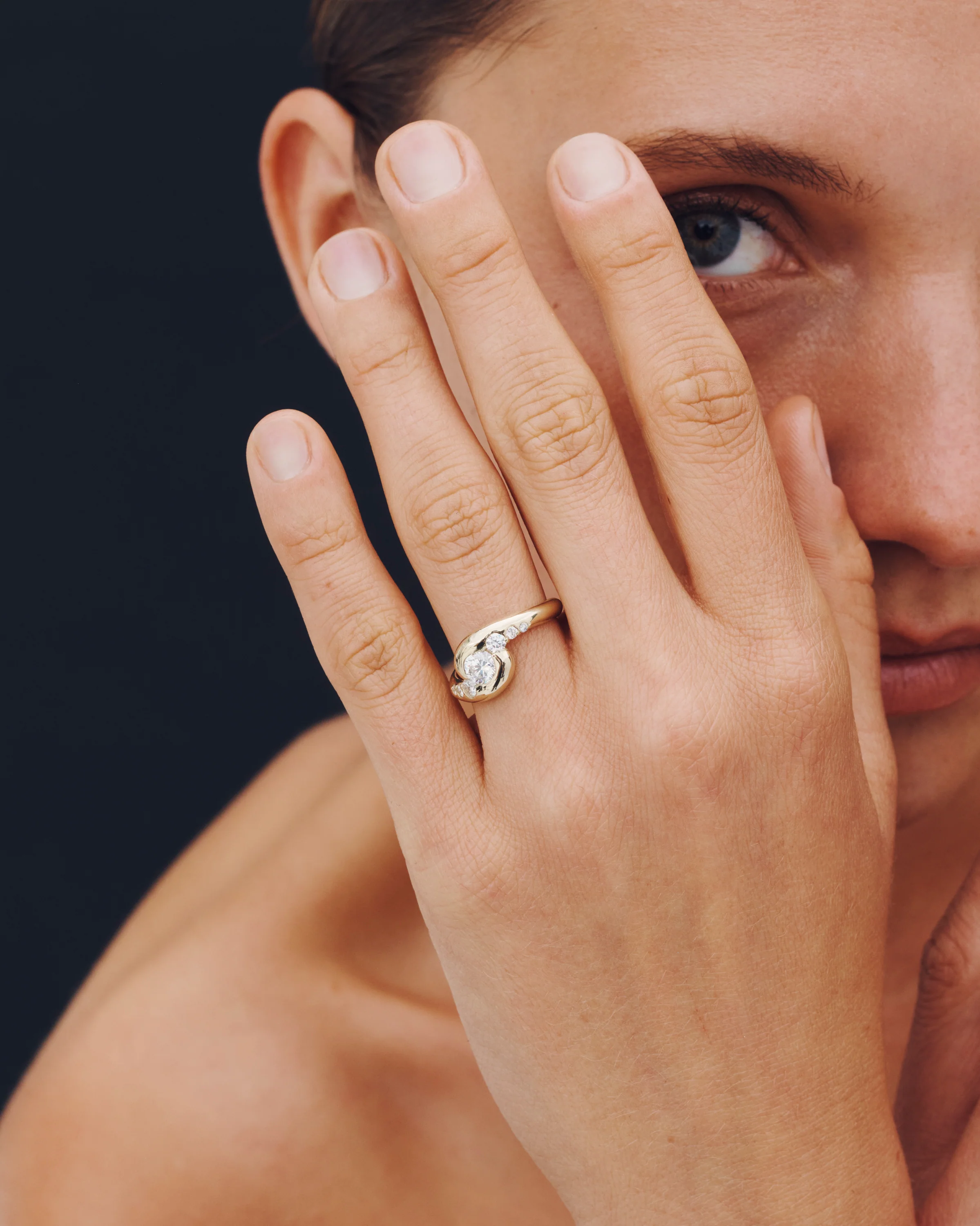 Helix Ring Diamond Solid Gold - Image 2