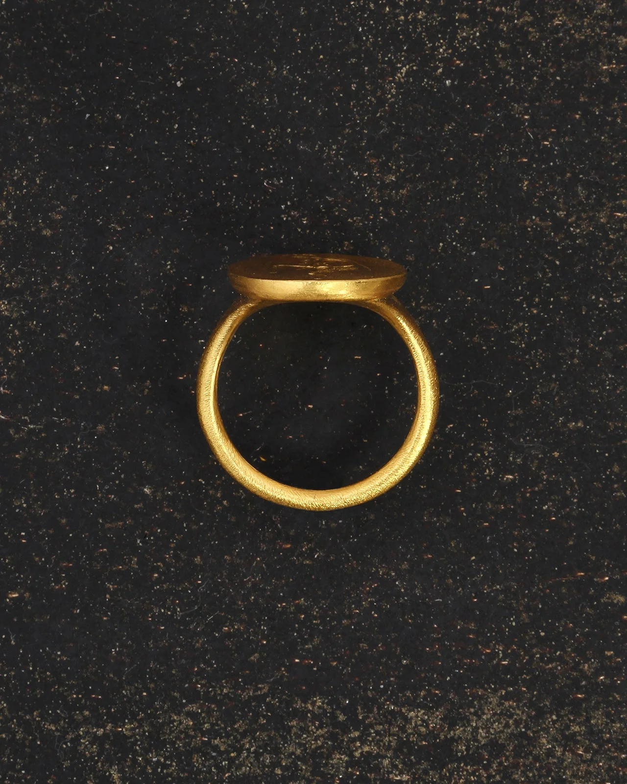 Heritage Ring Hermes Solid Gold - Image 4