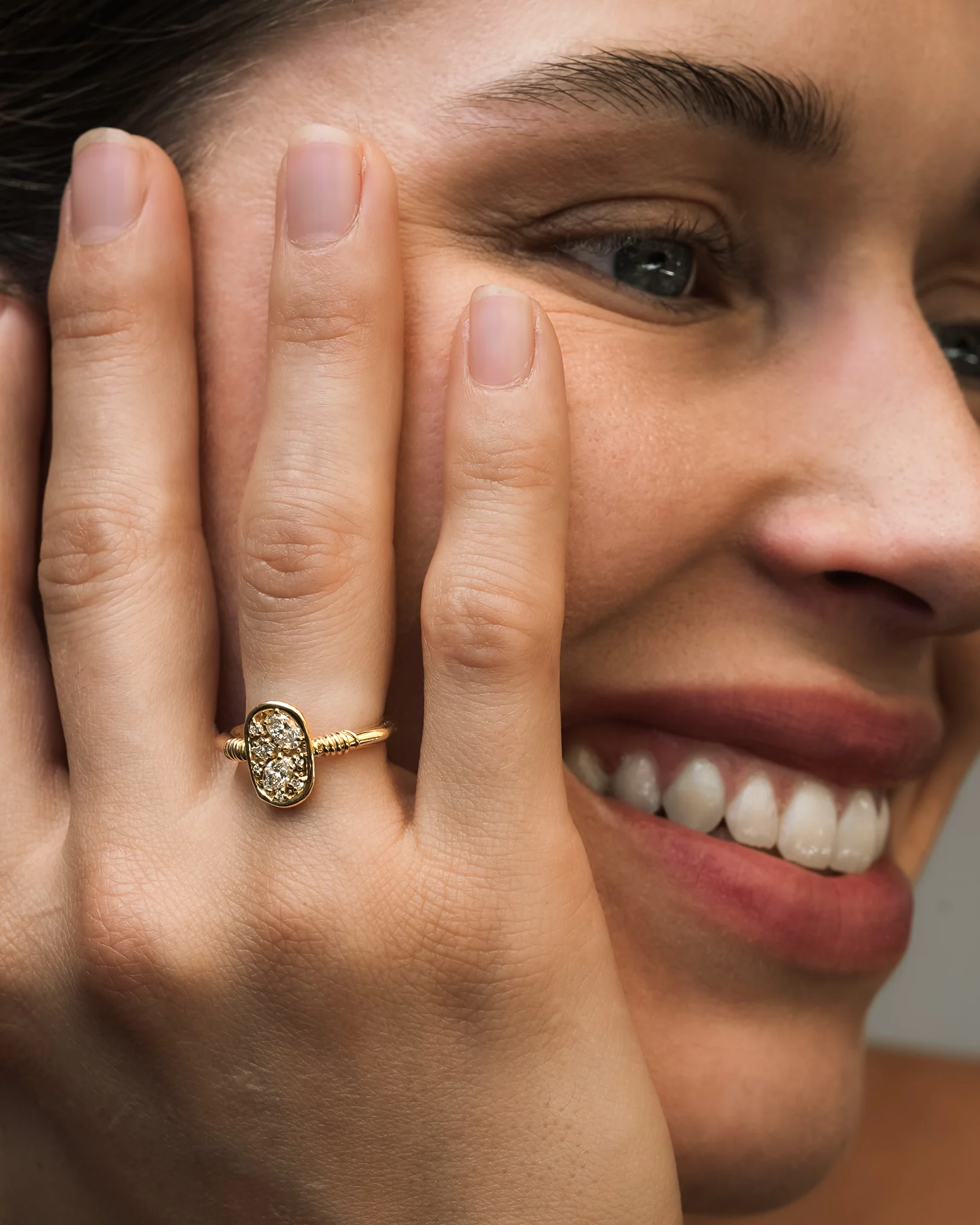 Illume Ring Diamond Solid Gold - Image 4