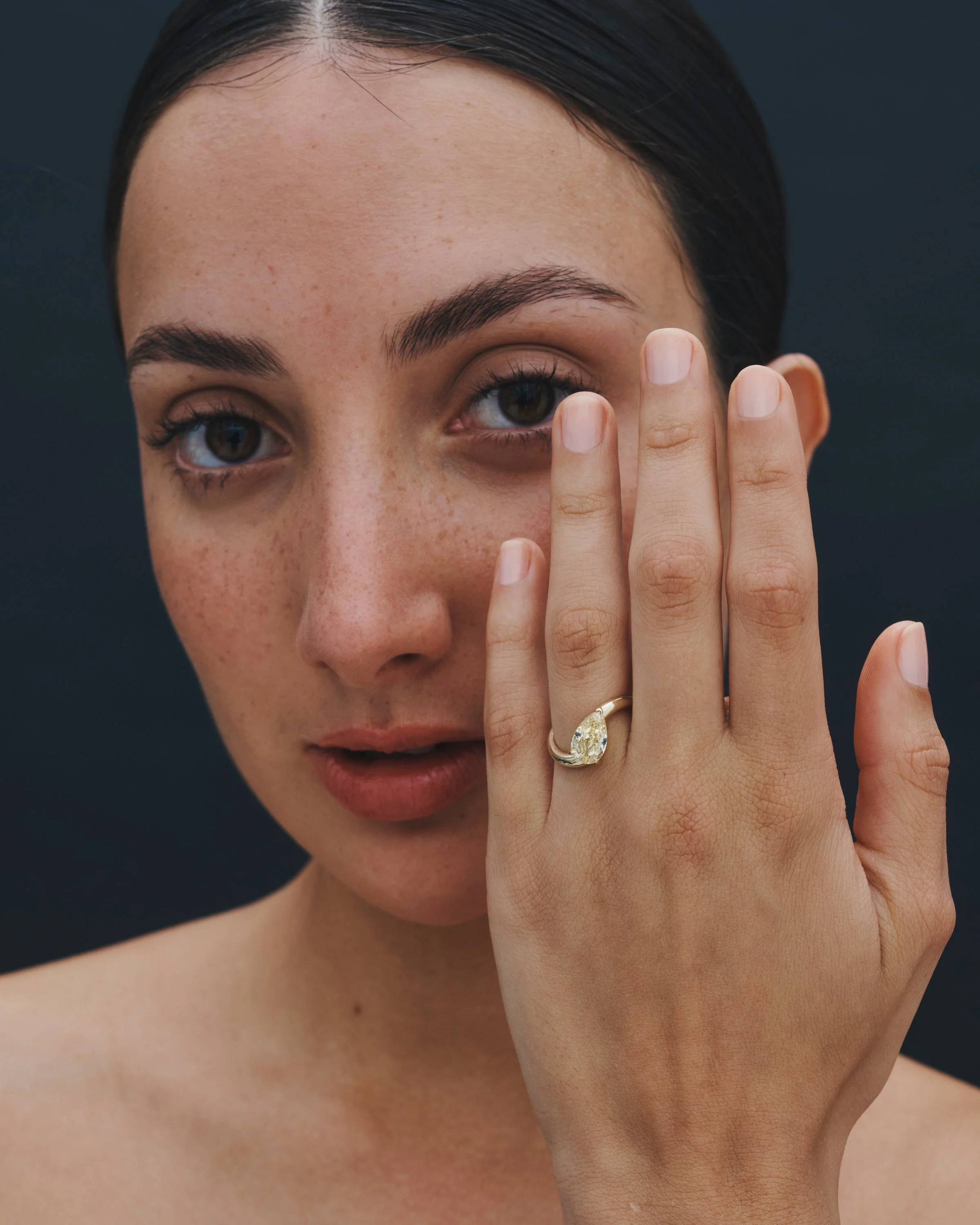 Ivy Ring Yellow Diamond Solid Gold - Image 3