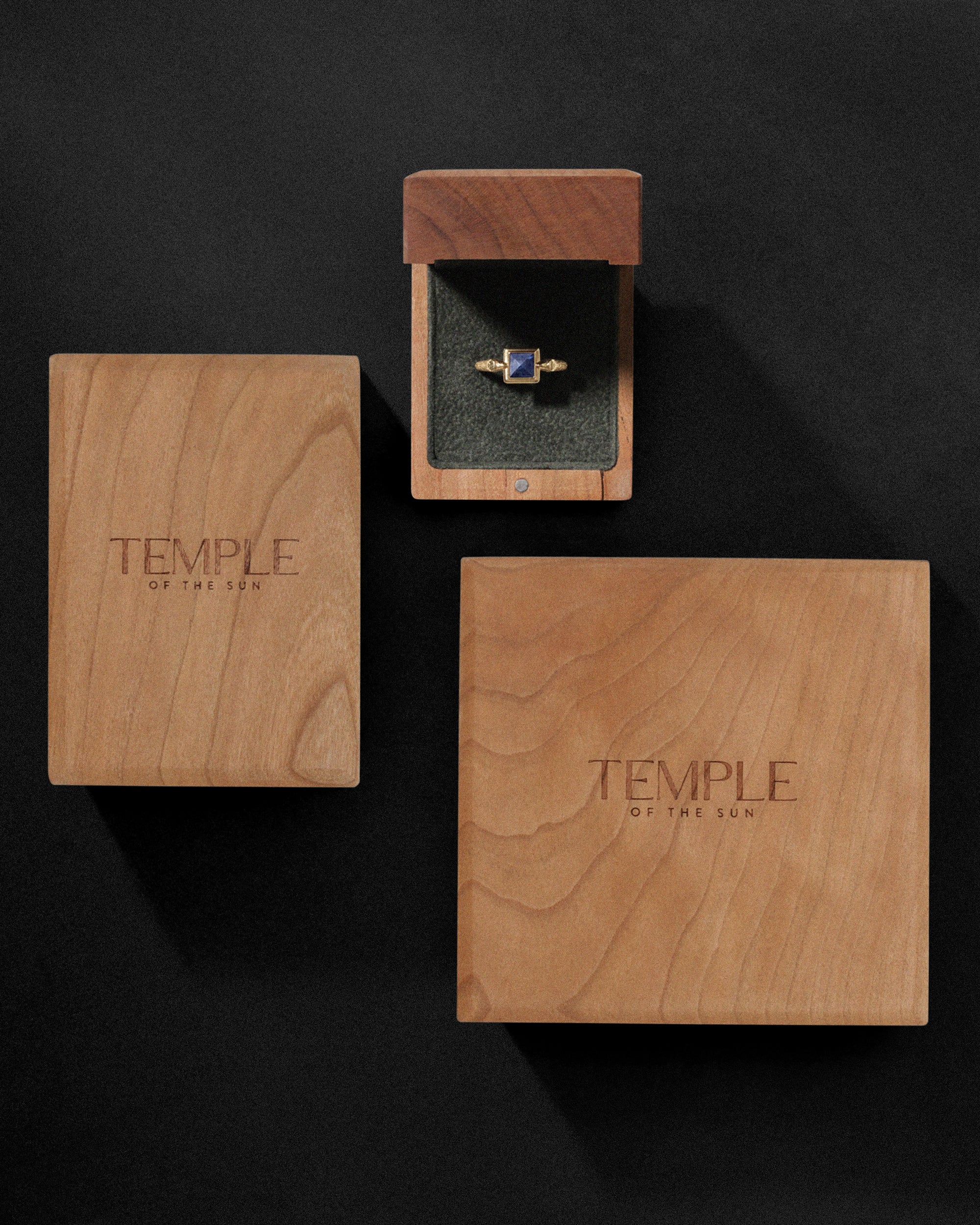 Leon Ring Blue Sapphire Solid Gold - Image 7