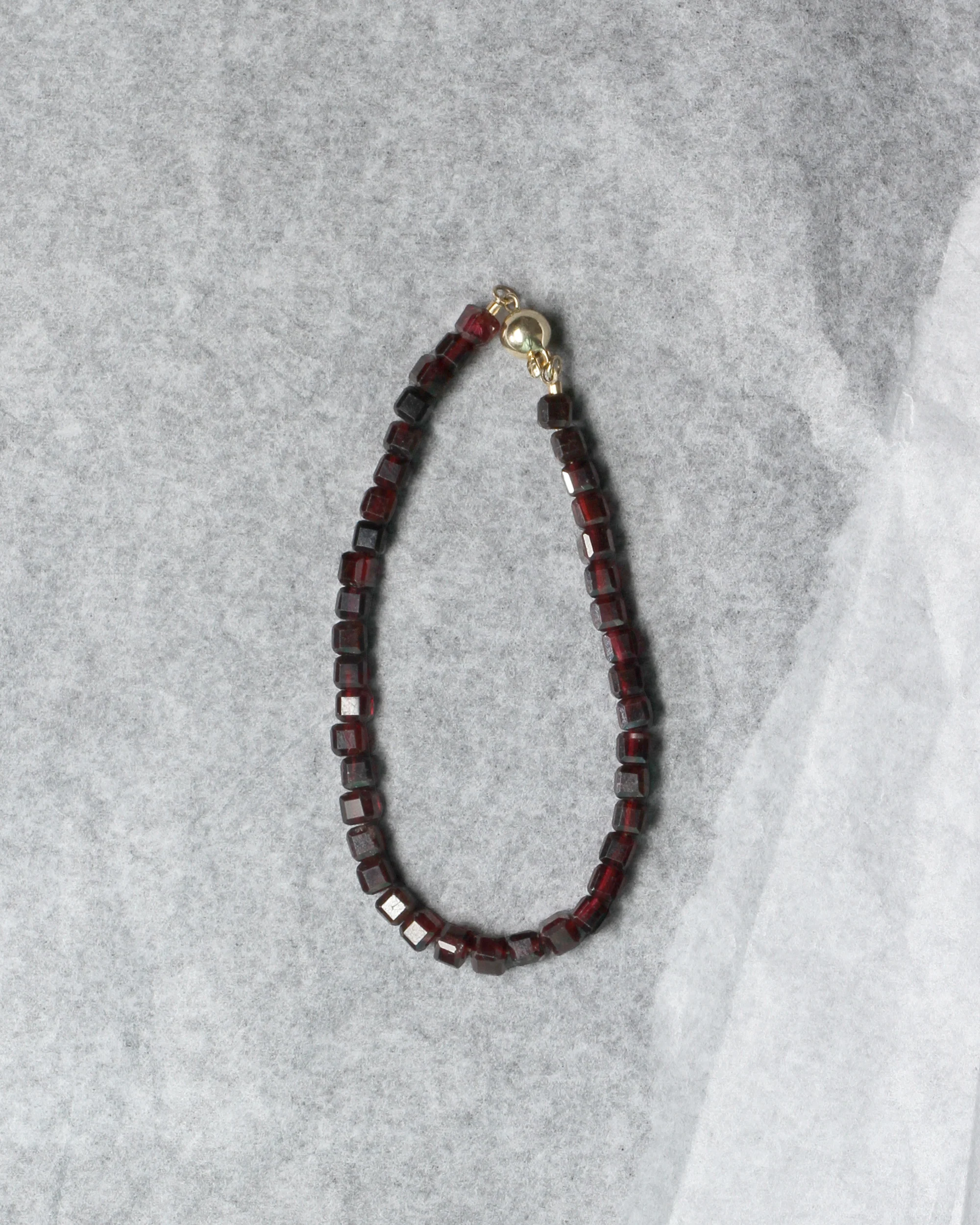 Lucien Garnet Bead Bracelet Solid Gold - Image 4