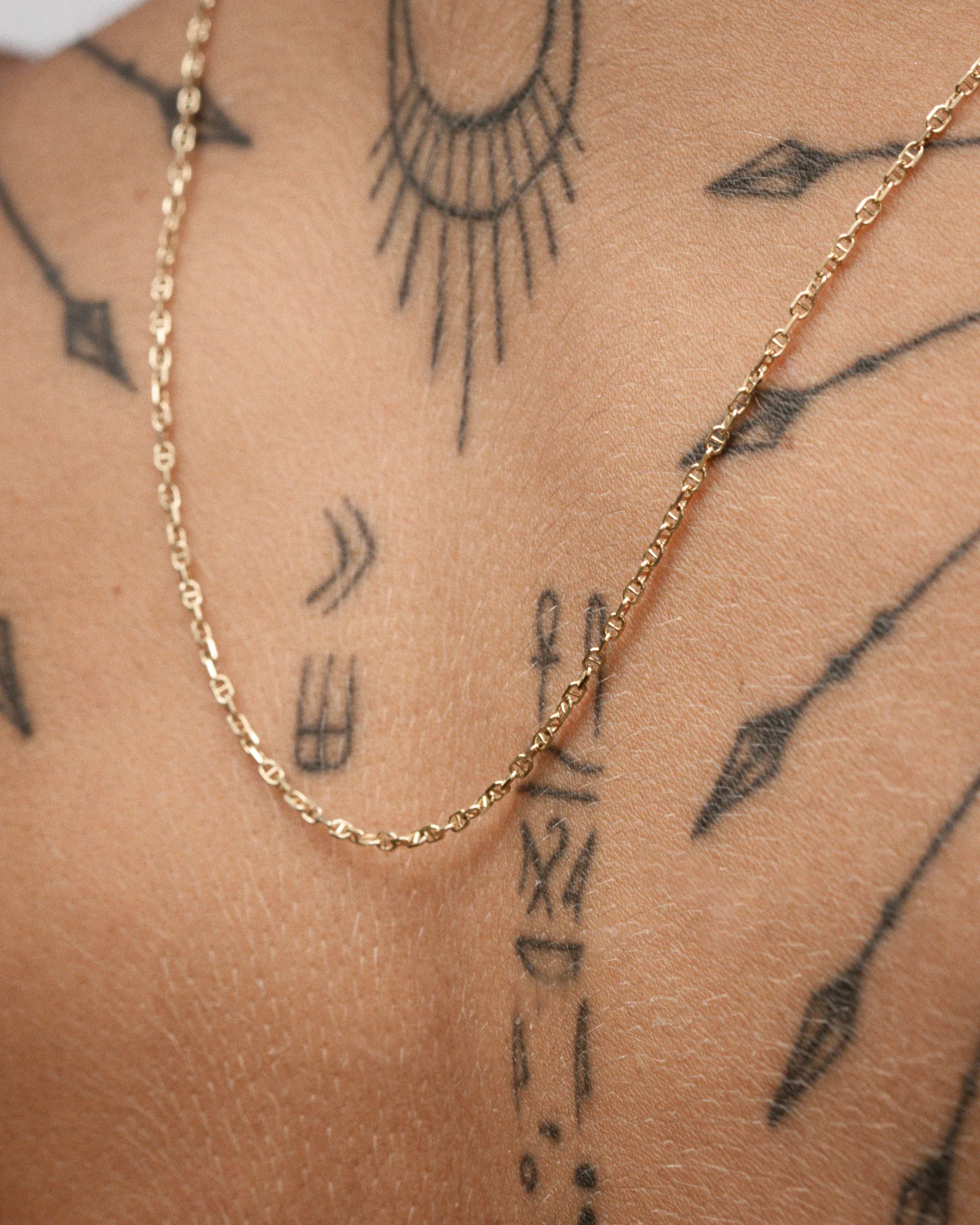 Mariner Chain 1.7mm Solid Gold - Image 5