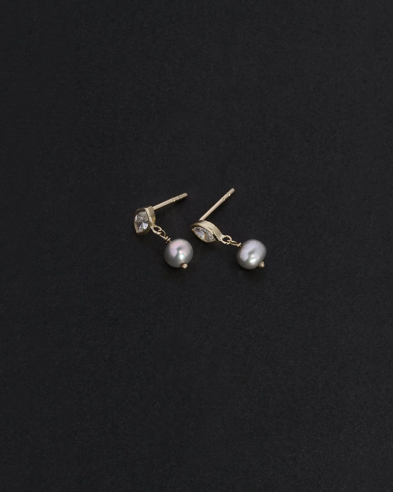 Mer Drop Earrings Pearl Diamond Solid Gold - Image 4