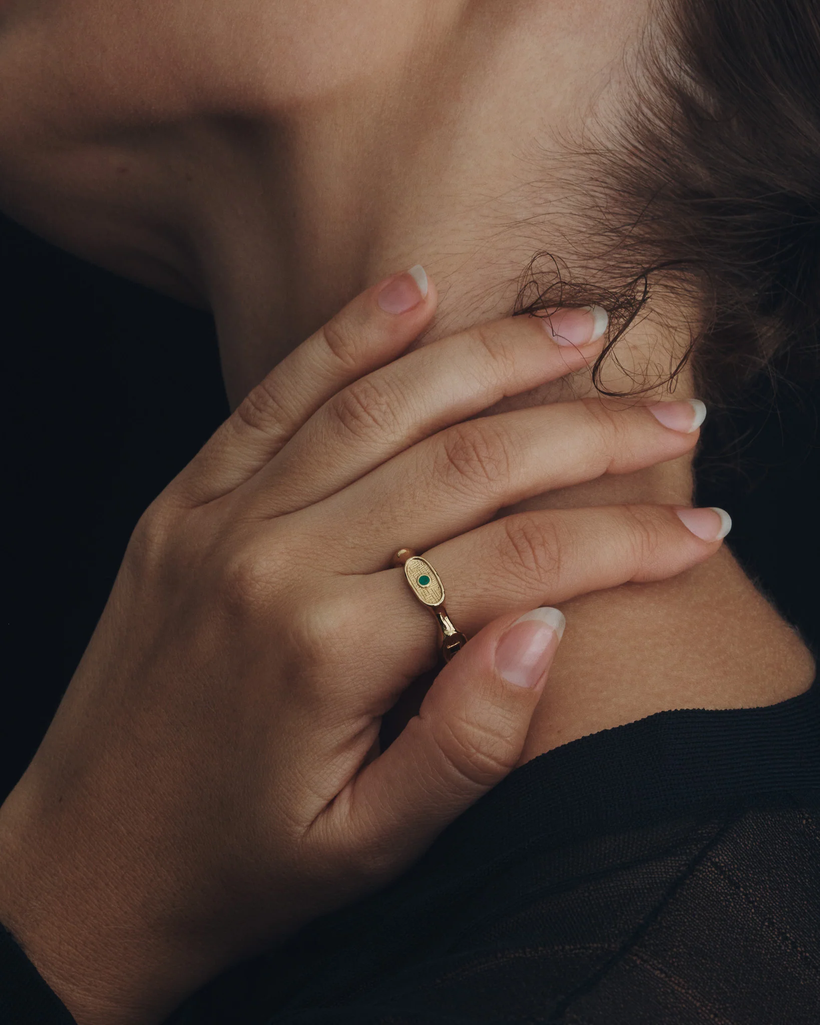 Mira Seal Ring Gold Vermeil - Image 3