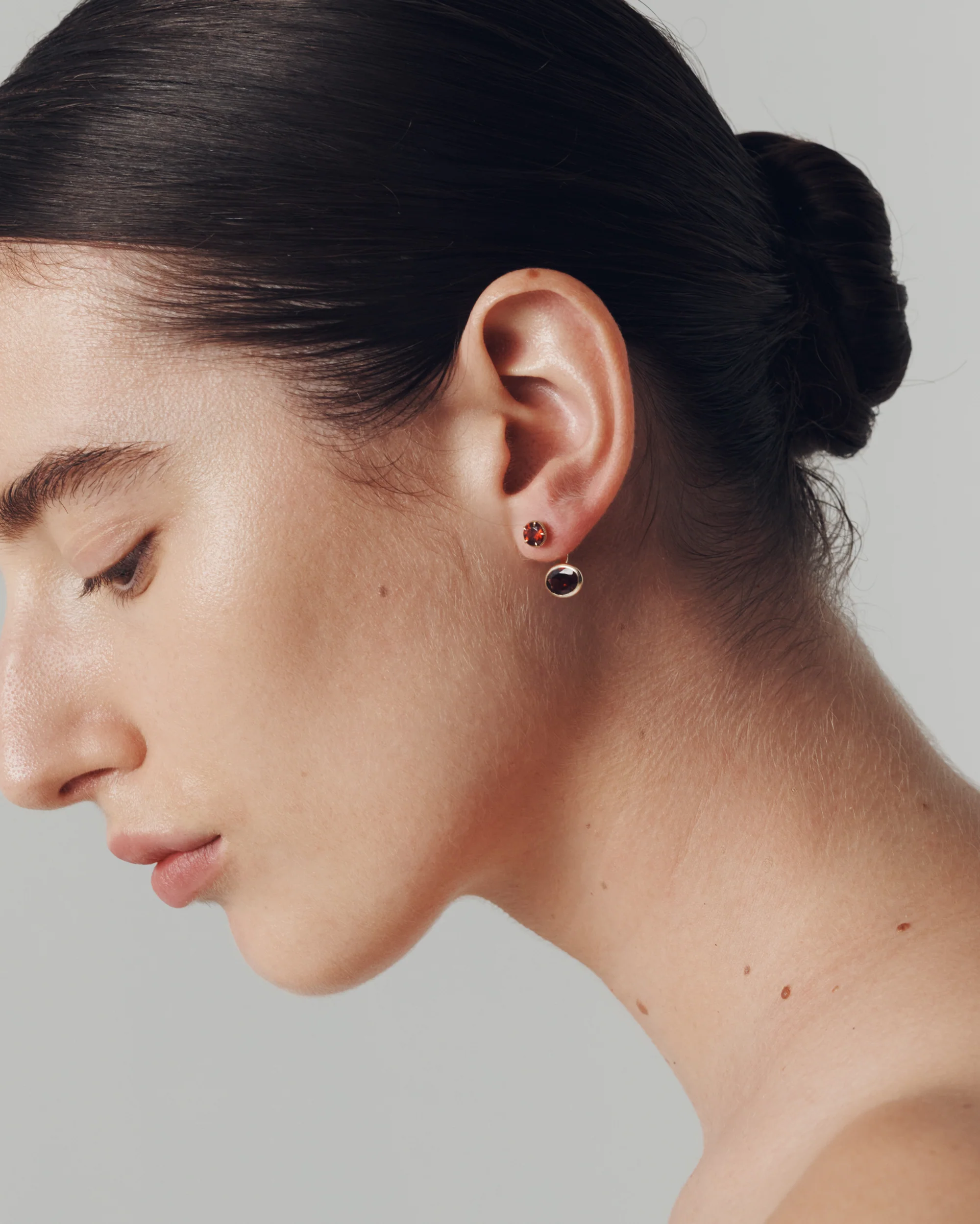 Orbit Garnet Ear Jacket Solid Gold - Image 3
