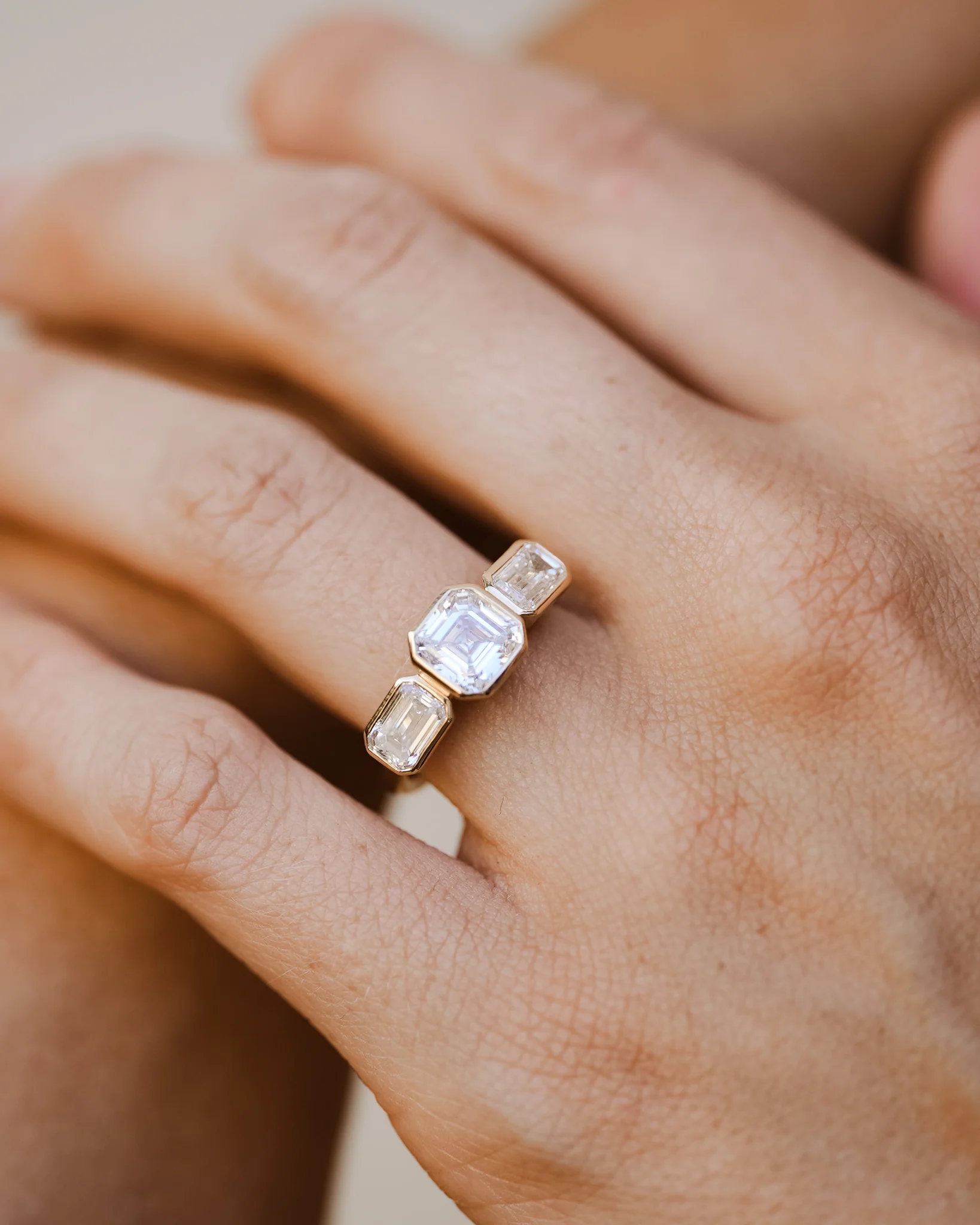 Paloma Trilogy Ring Diamond Solid Gold - Image 7