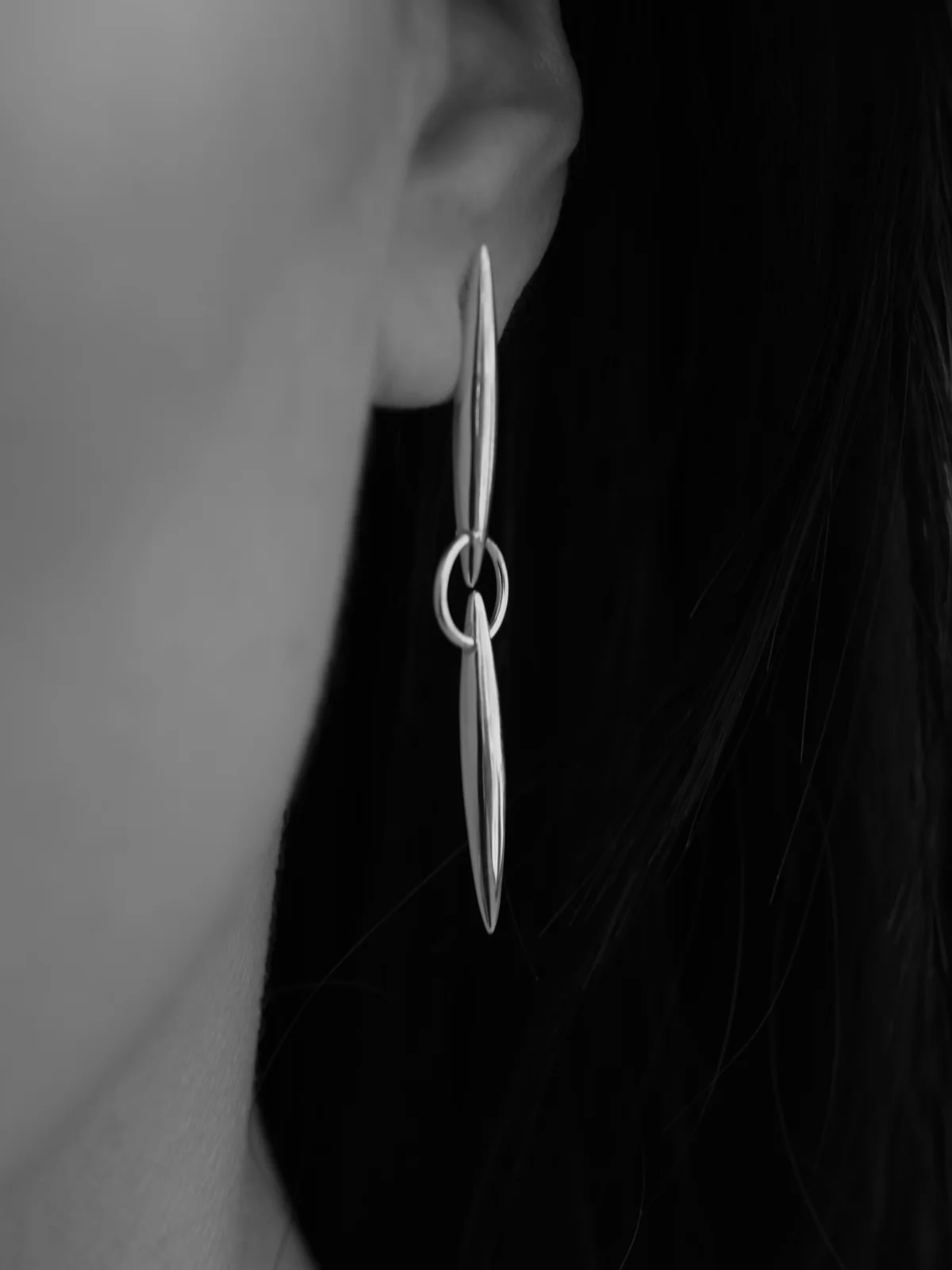 Quilla Earrings Silver - Image 2