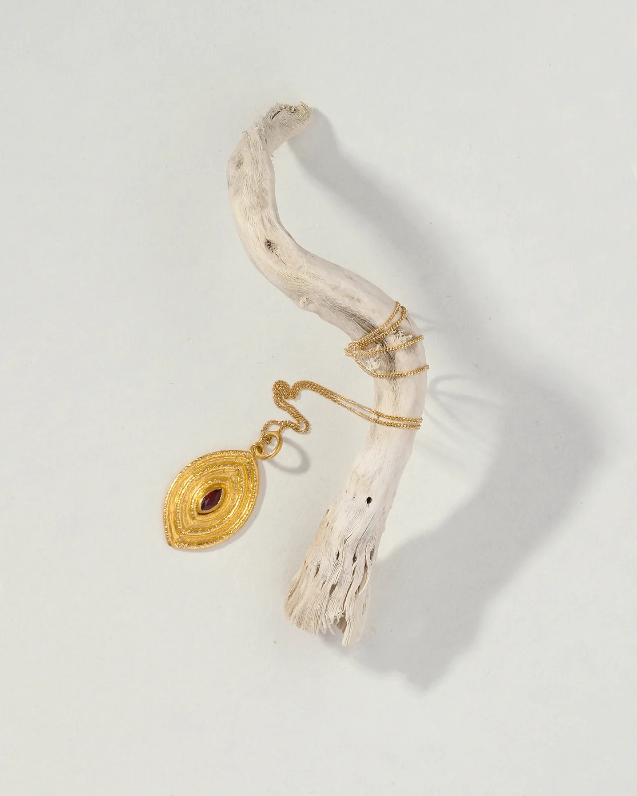 Reign Medium Necklace Ruby Solid Gold - Image 2