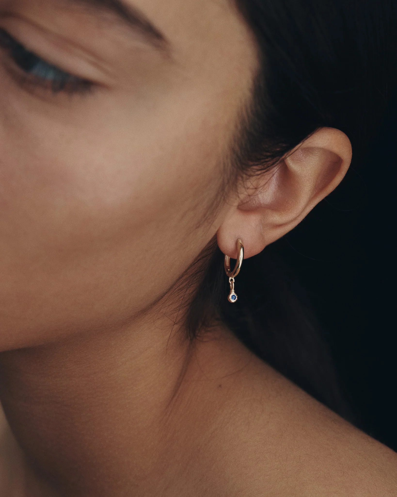 Relic Round Drop Earrings Sapphire Solid Gold - Image 2