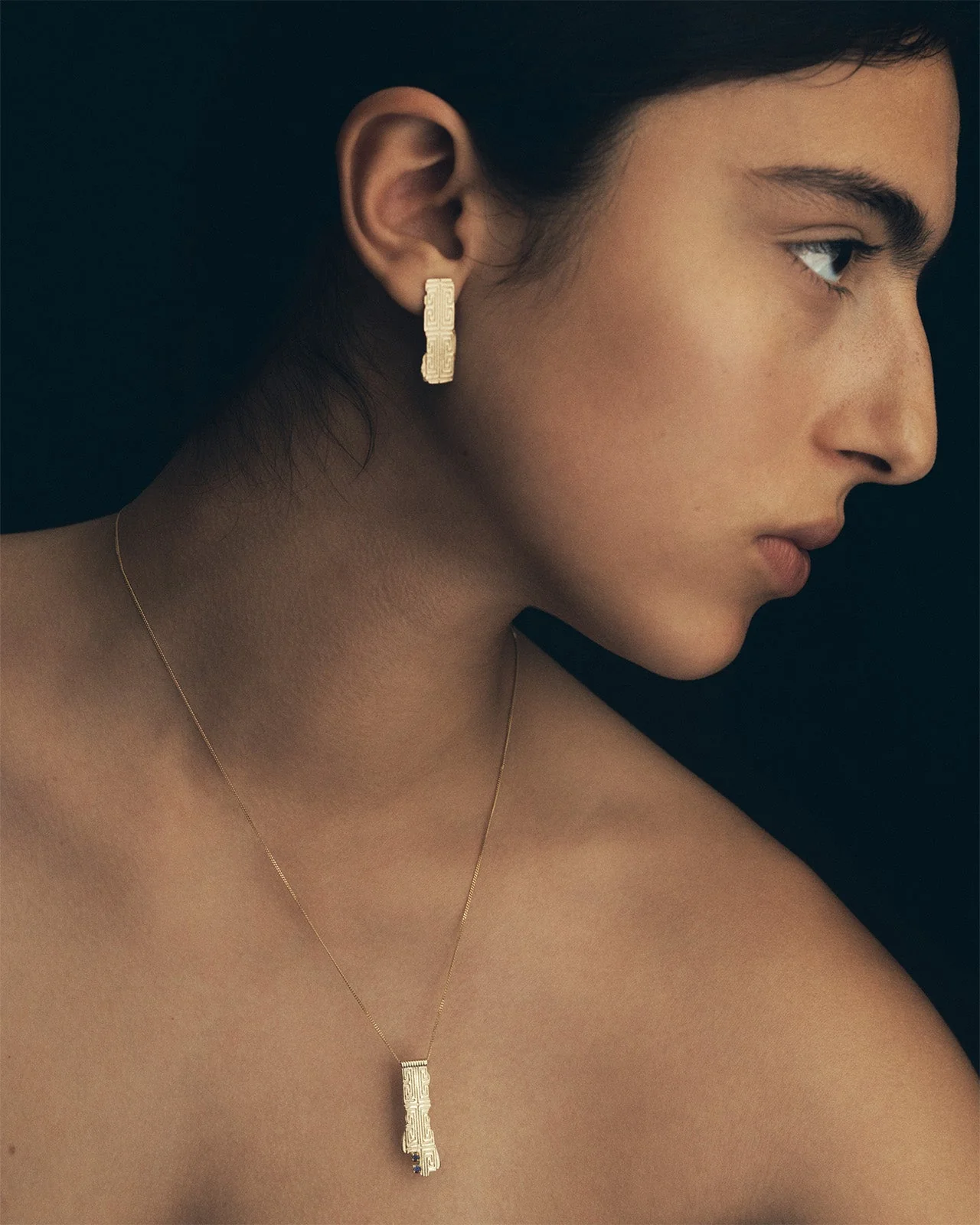 Relic X Necklace Sapphire Solid Gold - Image 2