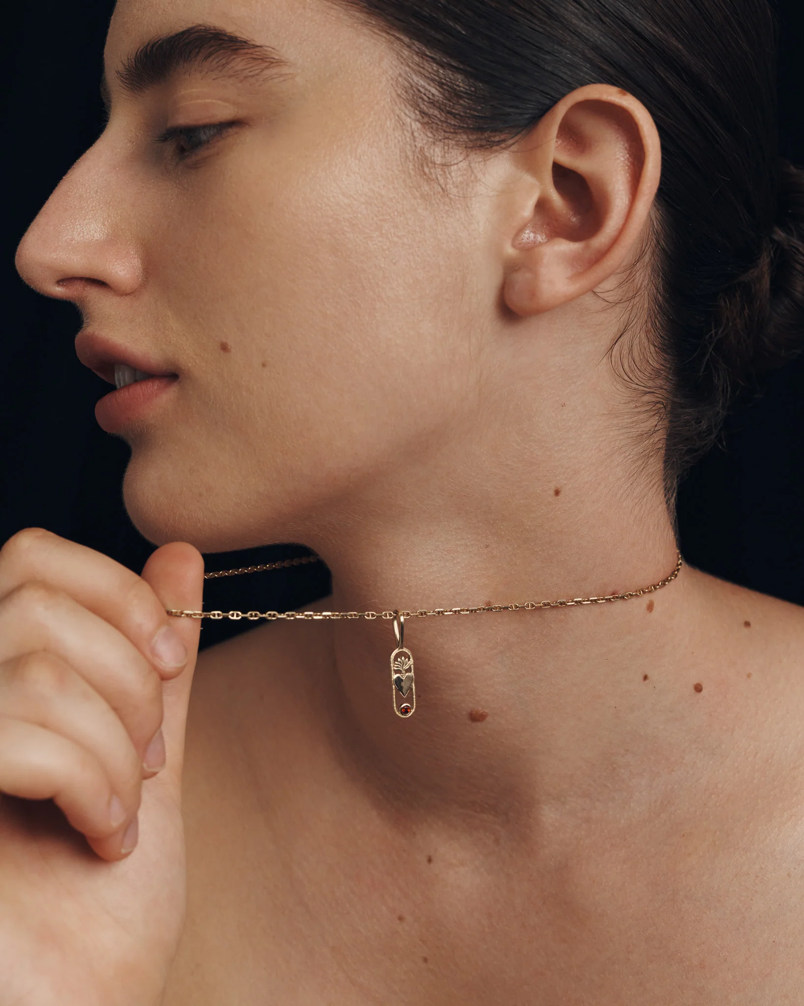 Sanctus Pendant Solid Gold - Image 3