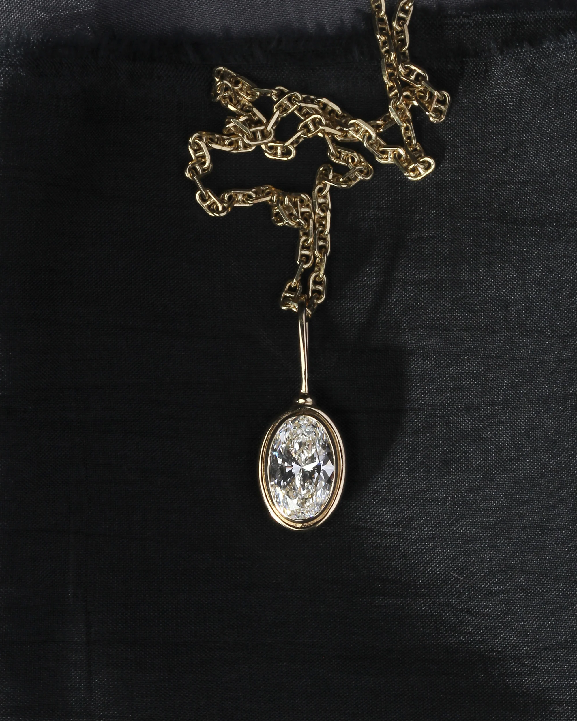 Seren Diamond Pendant Solid Gold - Image 4