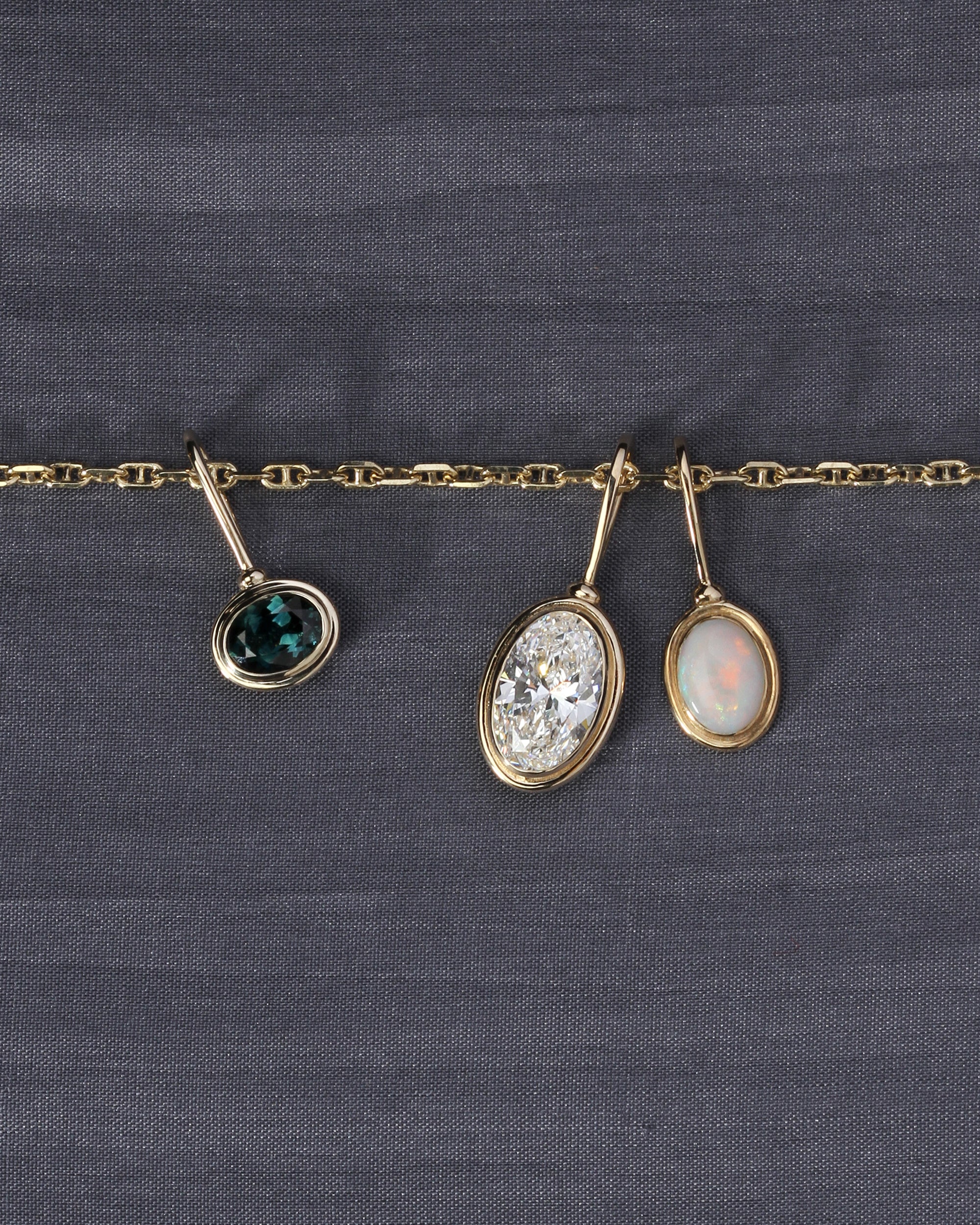Seren Diamond Pendant Solid Gold - Image 8
