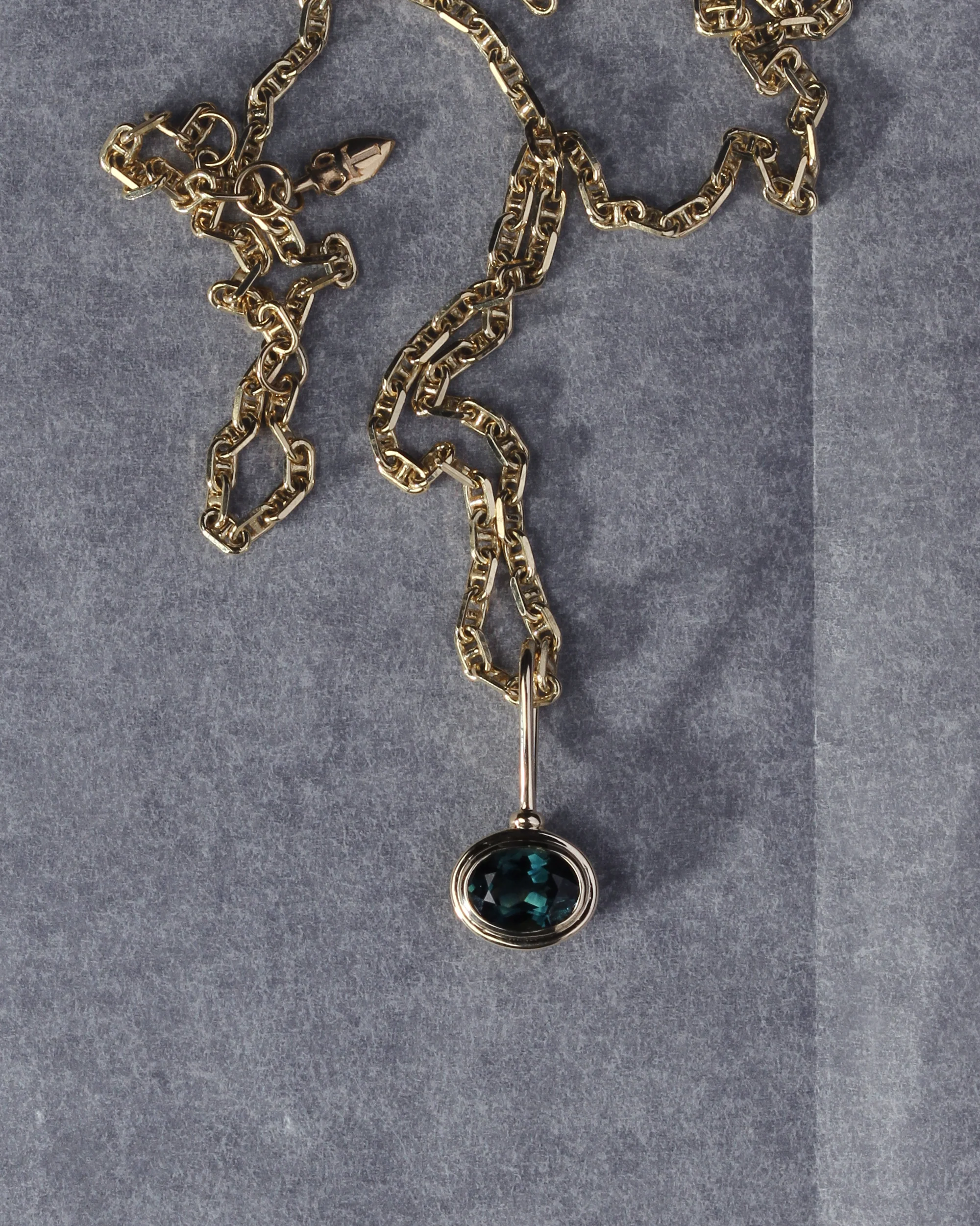 Seren Sapphire Pendant Solid Gold - Image 3