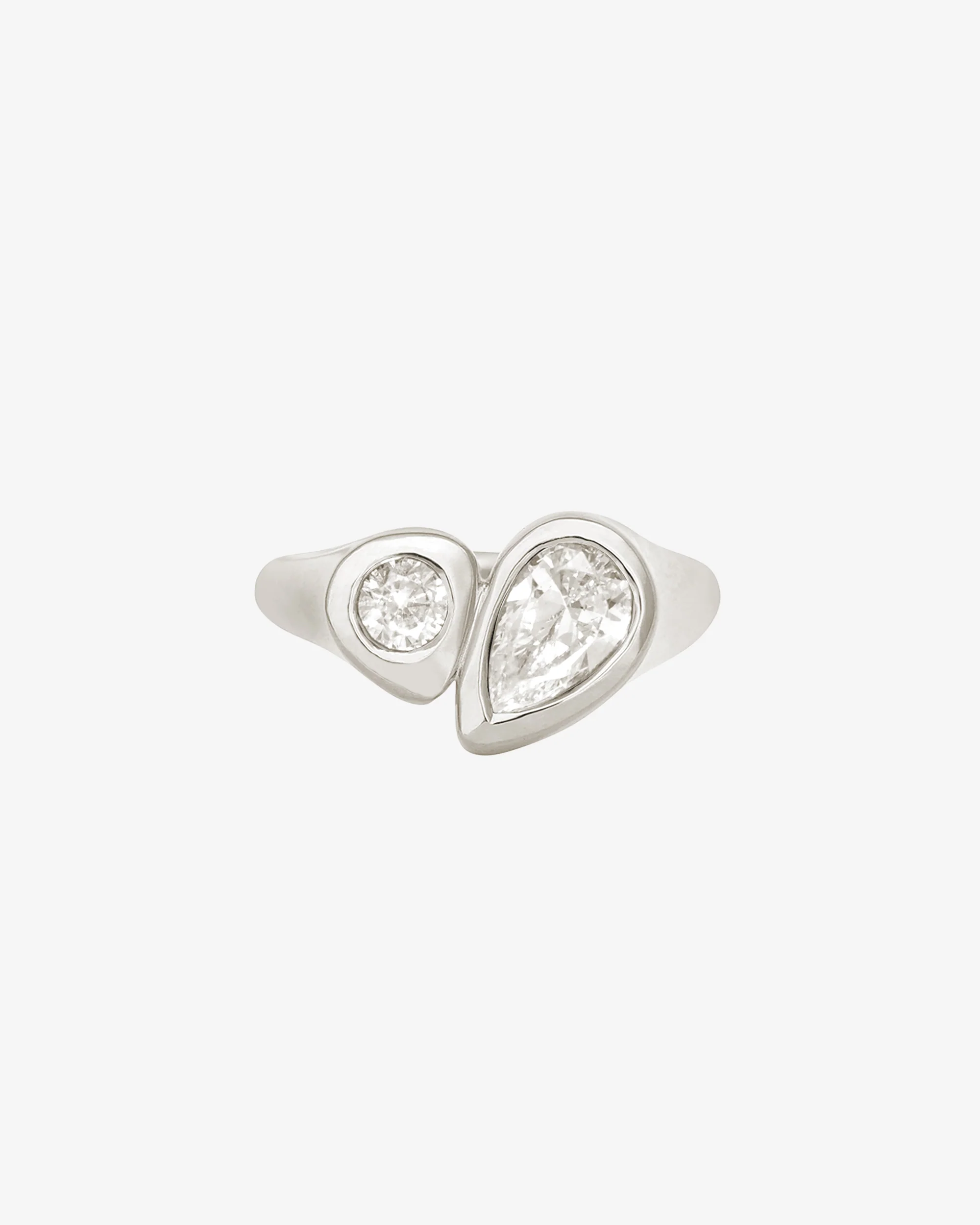 Synergy Ring Diamond Platinum