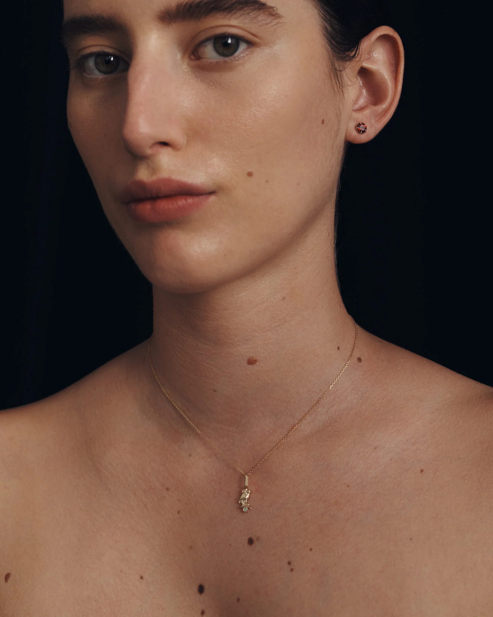 Tyto Opal Charm Solid Gold - Image 2