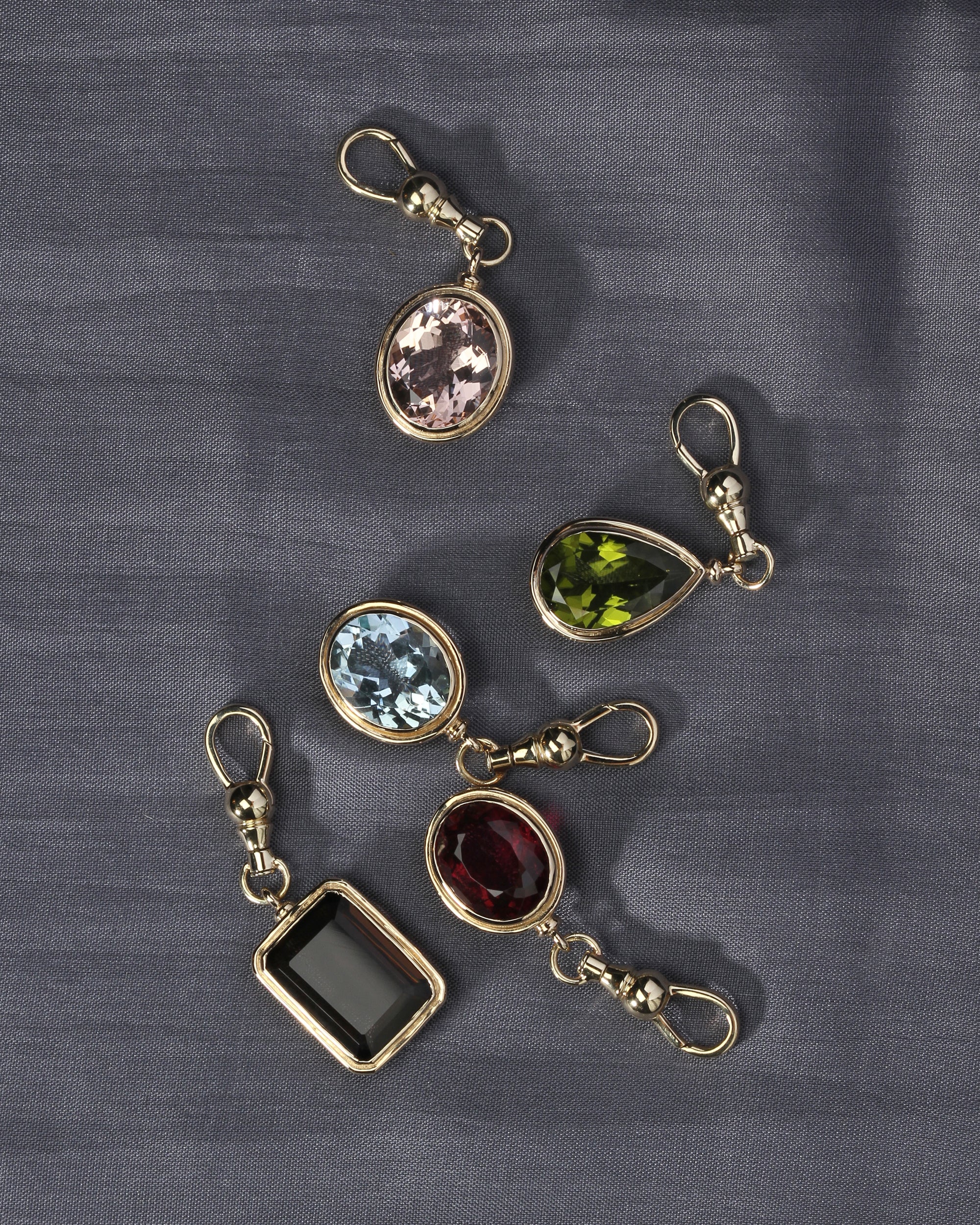 Uma Quartz Pendant Solid Gold - Image 4