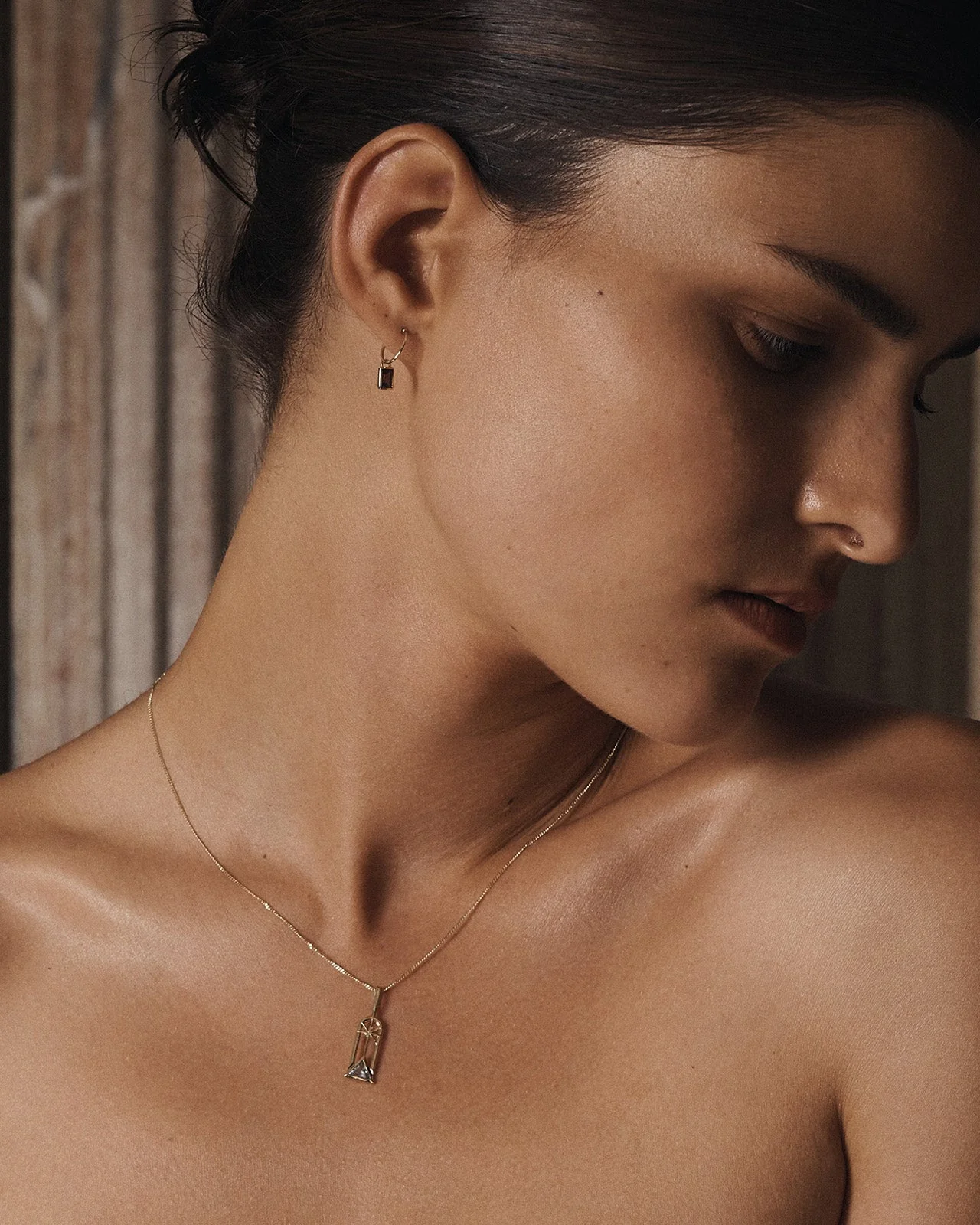 Vale Single Earring Solid Gold - Image 3