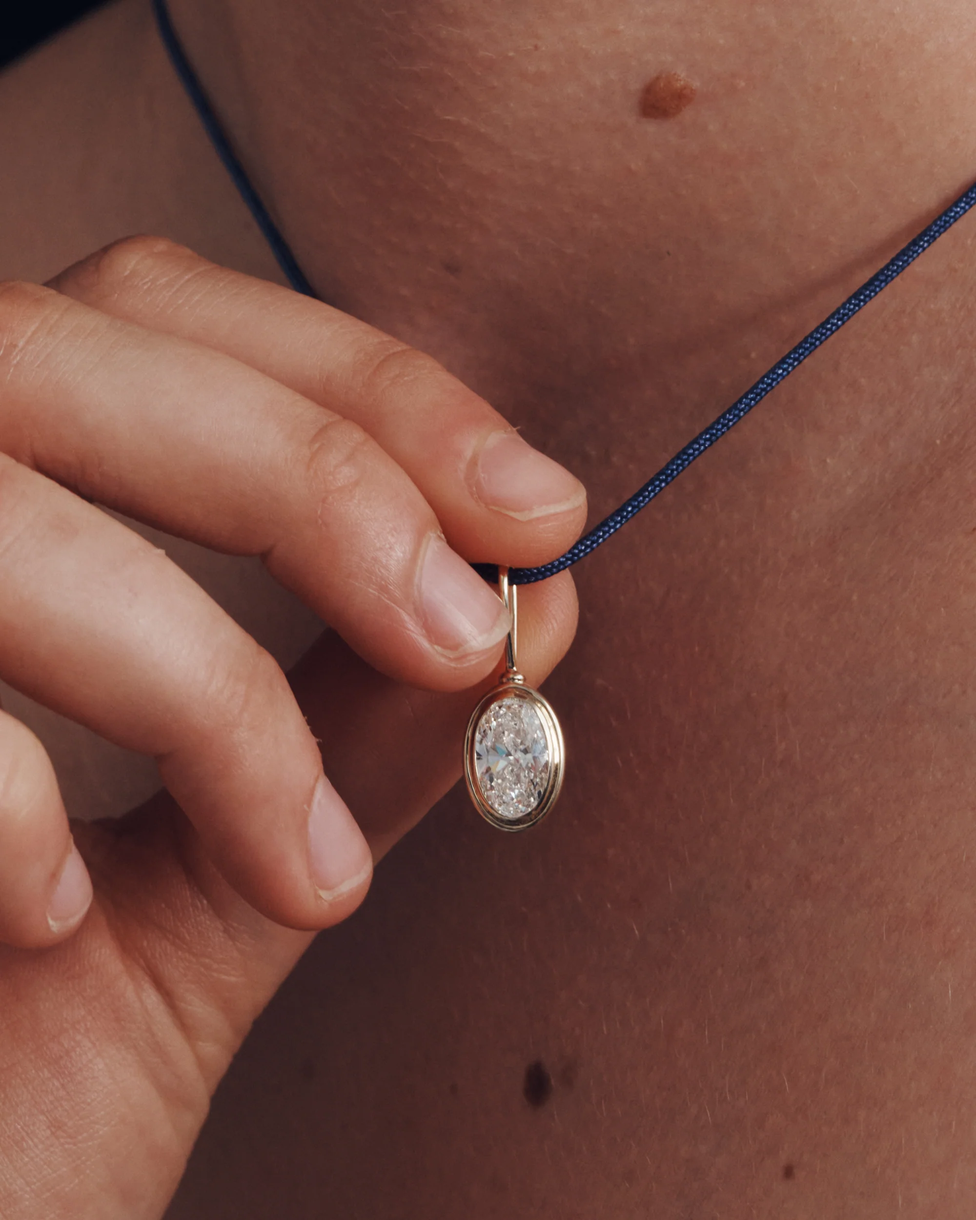 Vitis Cord Necklace Sky Solid Gold - Image 2